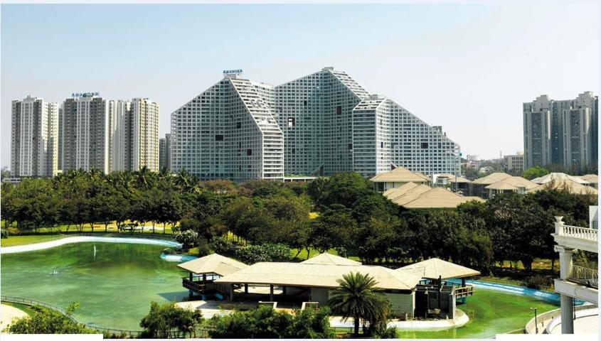 Royal Nest Premium Hotel Mundhva Buitenkant foto