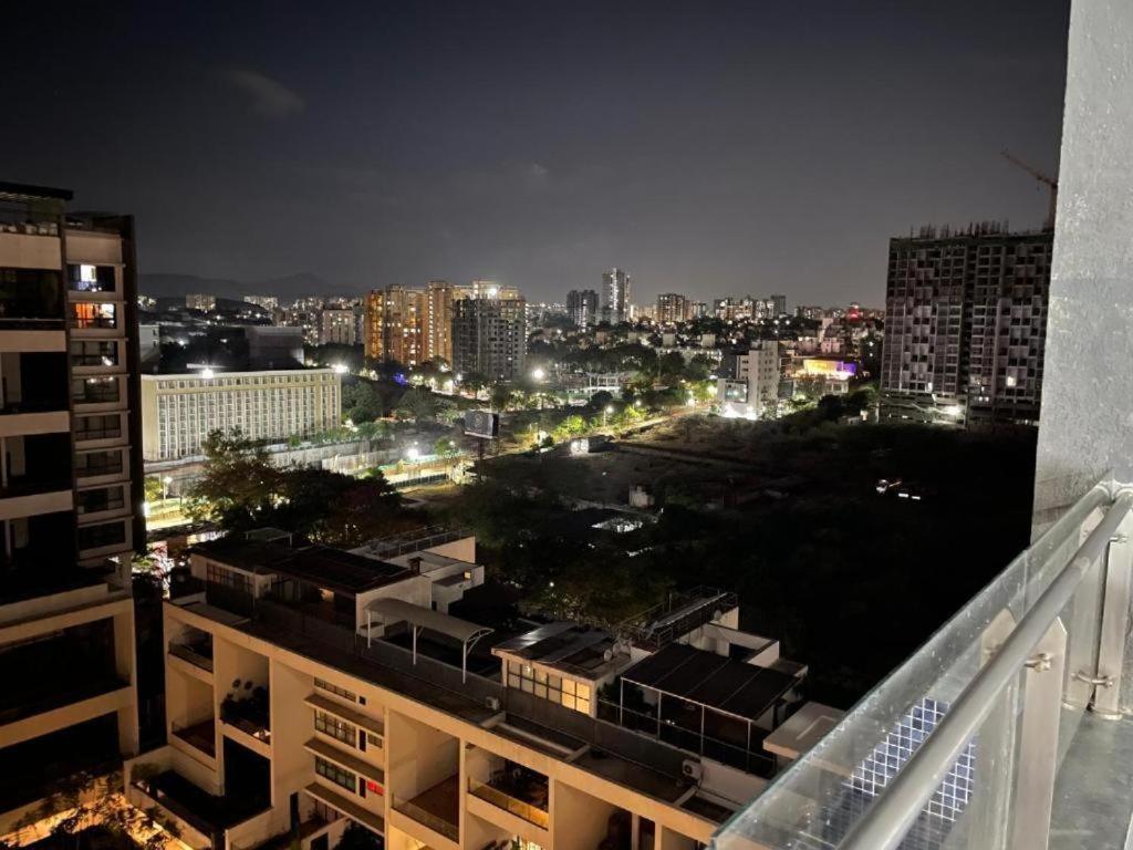 Royal Nest Premium Hotel Mundhva Buitenkant foto